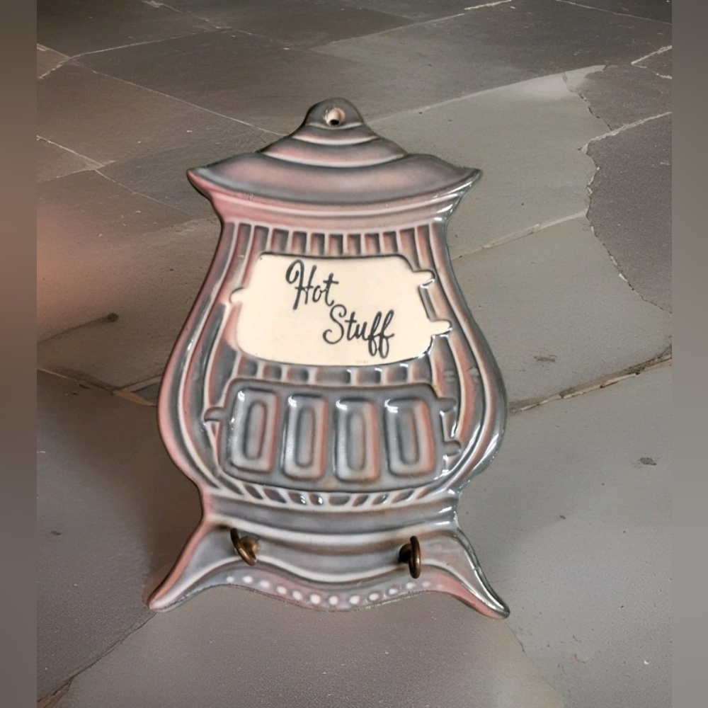 Vintage USA Pottery HOT STUFF Trivet Wall Hanging W/Hooks Pot Belly Stove